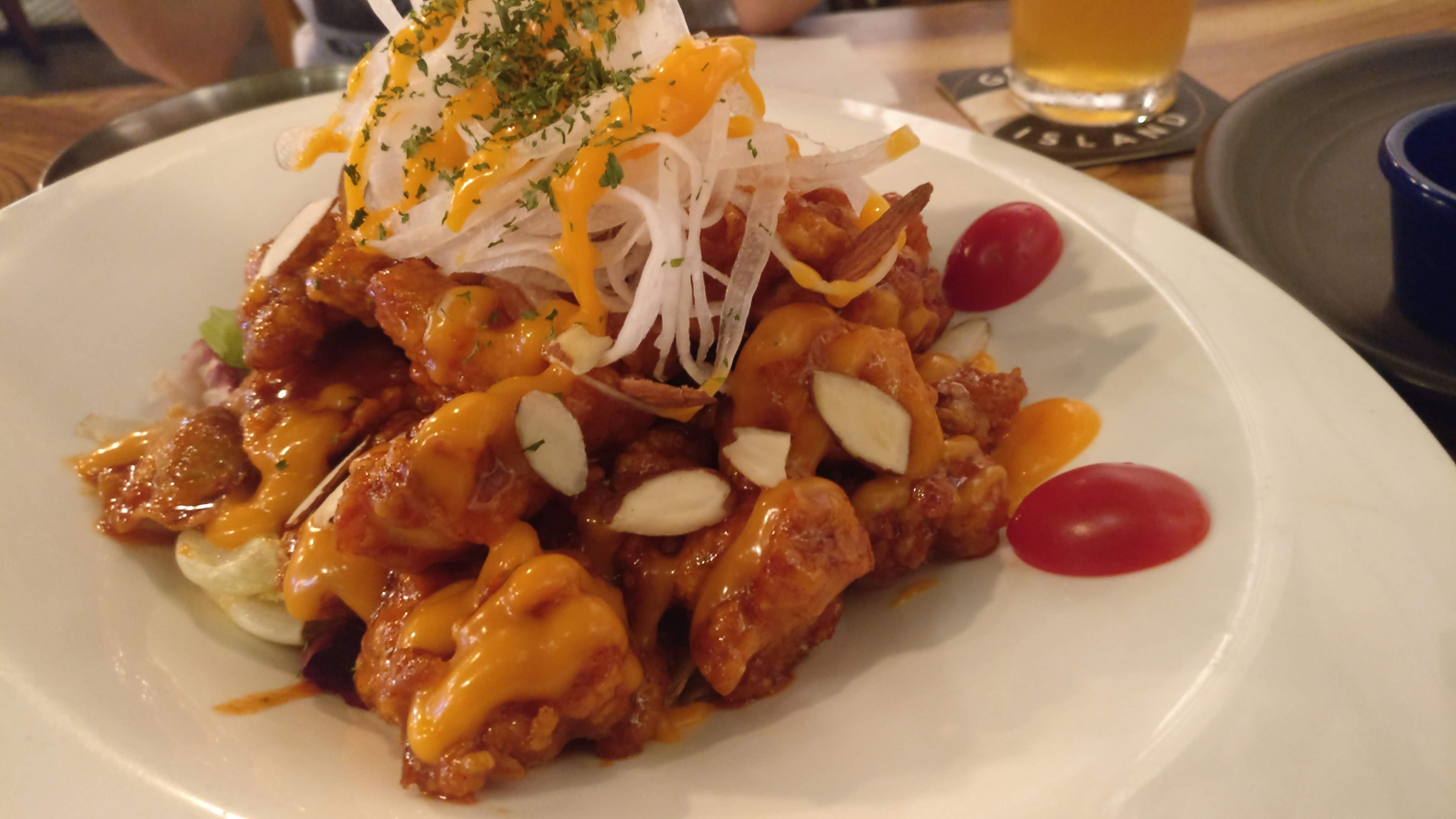 Plato de pollo picante en Suwon
